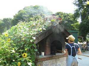 4.Dufferin Grove's smaller oven 2010...