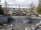 NewYorkPierSixPlgrdOct21_10C_sm.jpg: 300x225, 13k (February 22, 2020, at 09:28 PM EST)