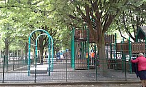 ParisParks02.jpg: 300x180, 56k (February 22, 2020, at 09:28 PM EST)
